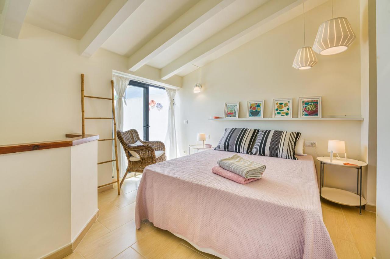 Villa Atico Playa Santandria Con Piscina Y Wifi Ciutadella  Exterior foto